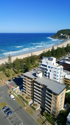  Wyuna Beachfront Holiday Apartments  Серферс-Парадайс